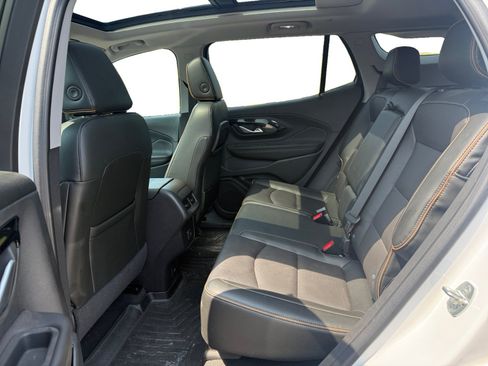 Used 2022 GMC Terrain AT4 w/ Tech Package AWD/4WD image 10