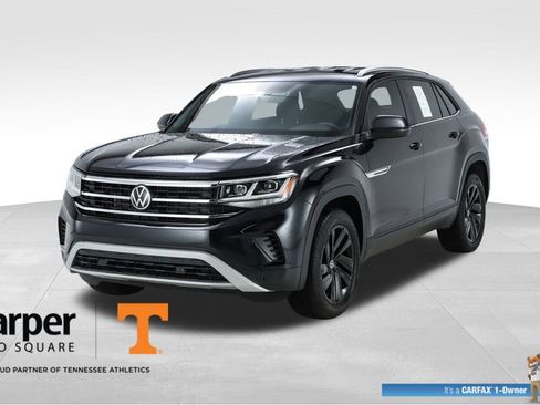 Used 2023 Volkswagen Atlas Cross Sport SE w/ Black Wheel Package image 1