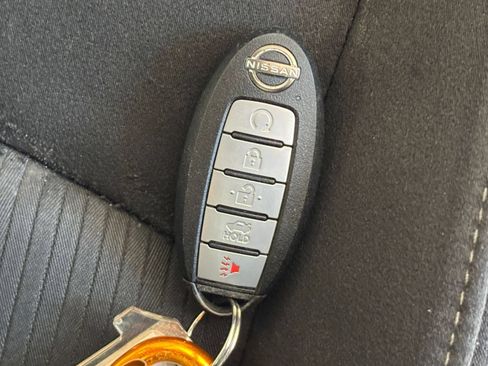 Used 2025 Nissan Altima 2.5 SV FWD image 24