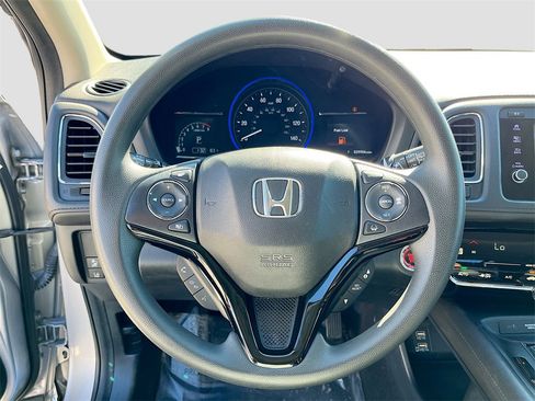 Used 2022 Honda HR-V EX image 11
