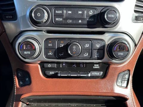 Used 2019 Chevrolet Suburban Premier AWD/4WD image 33