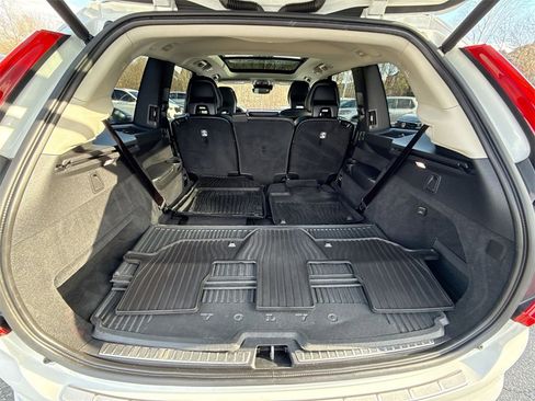Used 2019 Volvo XC90 T5 Momentum w/ Multimedia Package image 21