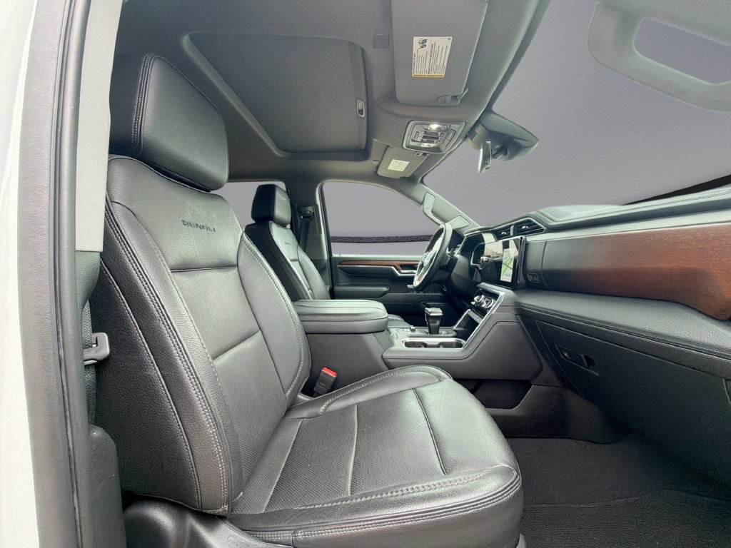 Used 2023 GMC Sierra 1500 Denali AWD/4WD image 6