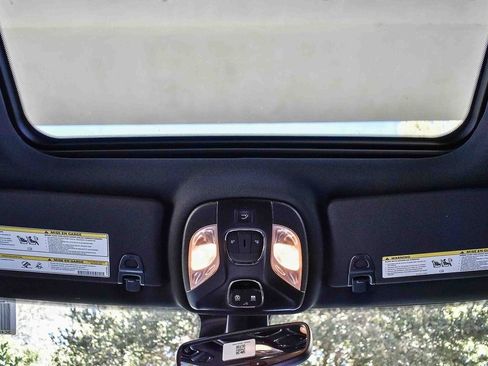 New 2026 Jeep Compass Limited w/ Sun, Sound & Navigation Group image 16