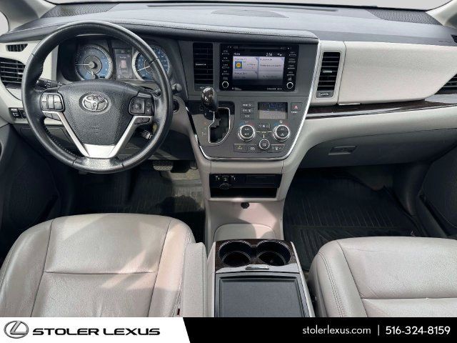 Used 2019 Toyota Sienna XLE w/ XLE Navigation Package AWD/4WD image 18
