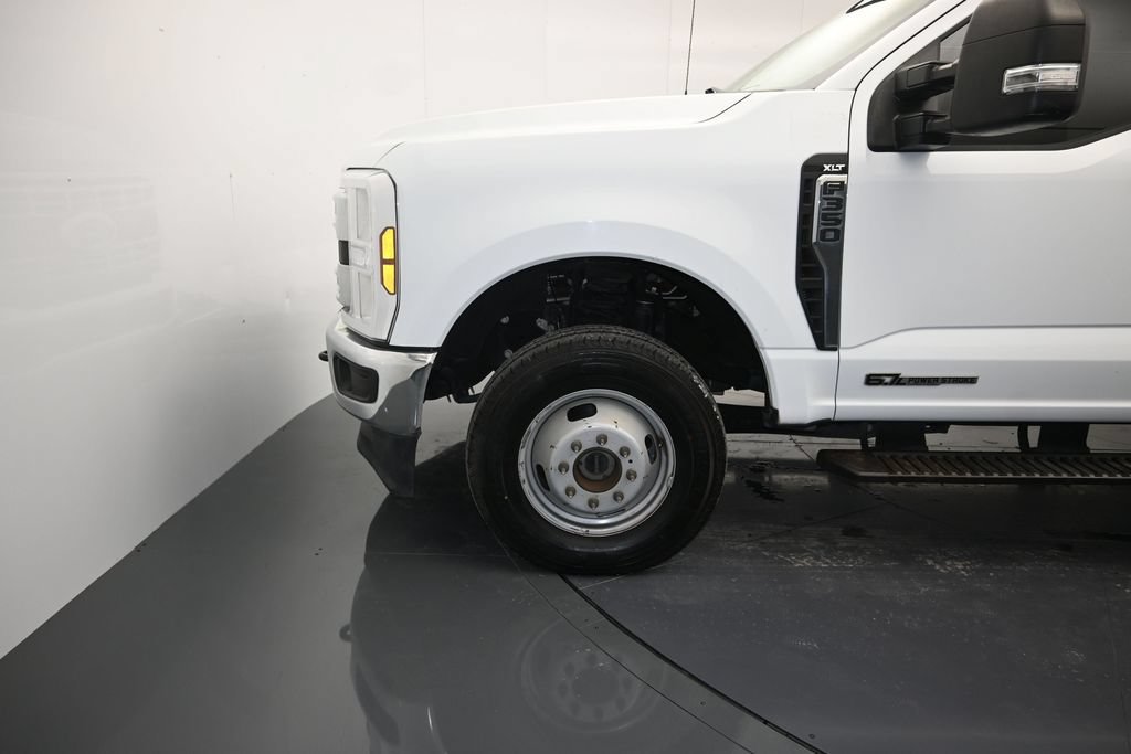 Used 2024 Ford F350 XLT AWD/4WD image 9