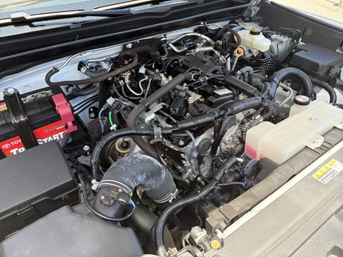 Certified 2024 Toyota Tacoma SR5 AWD/4WD image 22