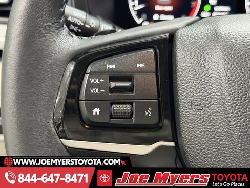 Used 2025 Honda Odyssey EX-L image 23