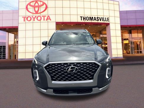 Used 2022 Hyundai Palisade Calligraphy w/ Cargo Package FWD image 2