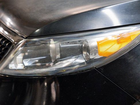 Used 2016 Kia Sportage EX image 2