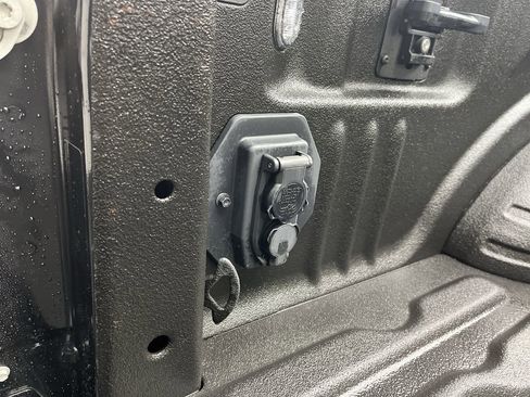 Used 2023 Ford F250 Lariat w/ Lariat Ultimate Package image 32