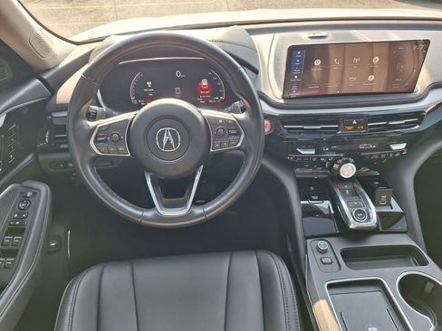 Certified 2025 Acura MDX FWD image 9