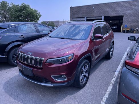 Used 2020 Jeep Cherokee Limited AWD/4WD image 2