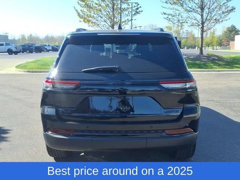 Certified 2025 Jeep Grand Cherokee Limited w/ Black Appearance Package AWD/4WD image 5