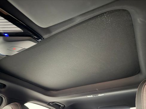 Used 2019 BMW 330i Sedan w/ M Sport Package RWD image 23