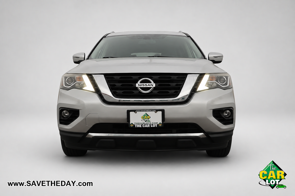 Used 2019 Nissan Pathfinder SV w/ Cargo Package FWD image 11