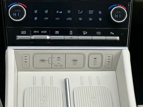 New 2025 Hyundai Santa Fe Calligraphy image 17