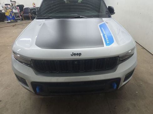 Used 2022 Jeep Grand Cherokee Trailhawk AWD/4WD image 22
