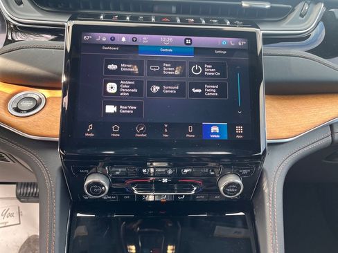 Used 2022 Jeep Grand Cherokee Summit image 18