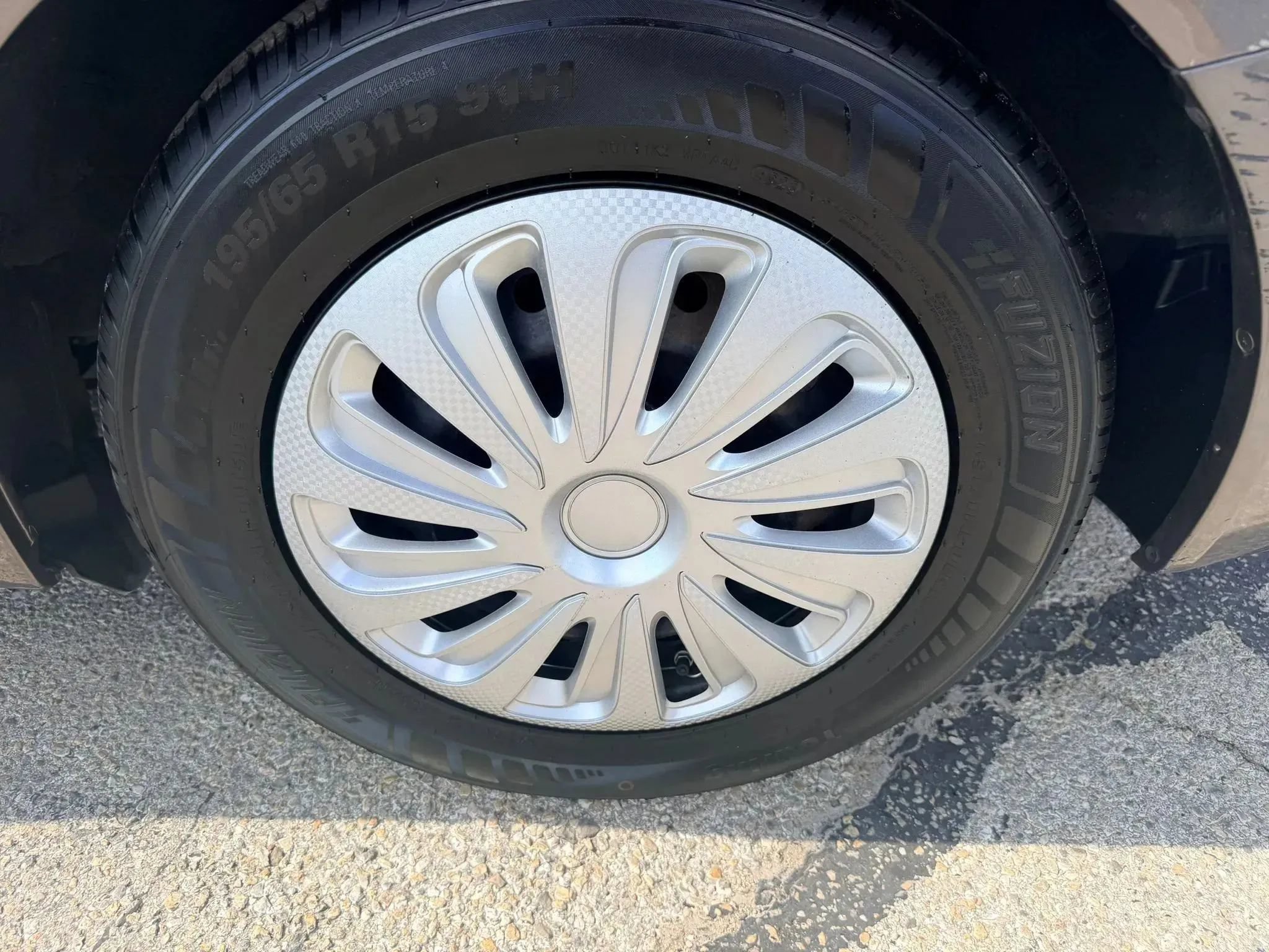 Used 2012 Honda Civic LX image 2