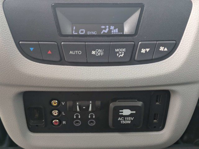 Used 2017 Honda Pilot Touring image 15