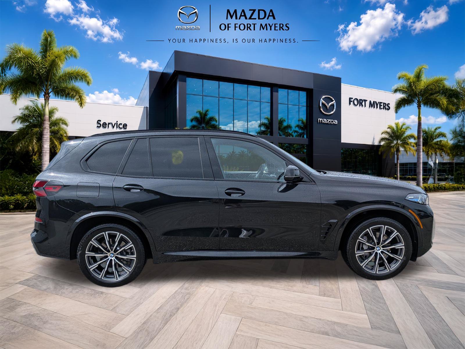 Used 2026 BMW X5 xDrive40i w/ M Sport Package AWD/4WD image 3