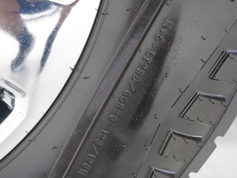 Used 2023 Ford F350 Lariat w/ Chrome Package image 33