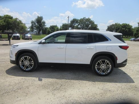 New 2026 Buick Enclave Preferred image 8