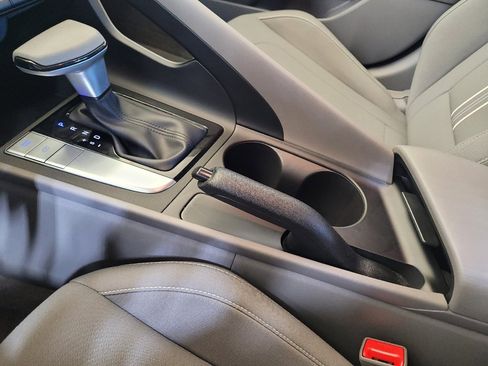 Used 2023 Hyundai Elantra SEL FWD image 26