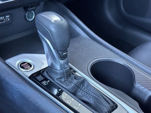 Used 2025 Nissan Altima 2.5 SV FWD image 17