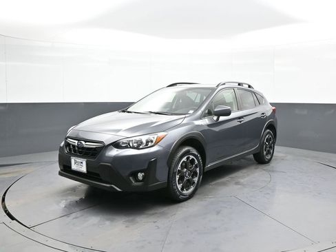 Used 2021 Subaru Crosstrek 2.0i Premium w/ Moonroof Package image 1