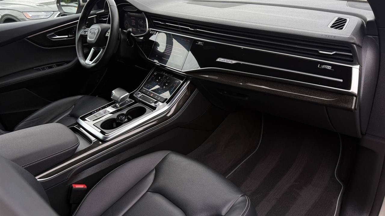 Used 2023 Audi Q8 Premium Plus AWD/4WD image 37