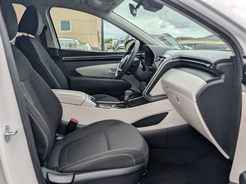 Certified 2024 Hyundai Tucson SEL FWD image 10