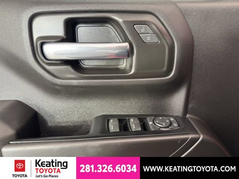 Used 2022 Chevrolet Silverado 1500 Custom w/ LPO, Blackout Package RWD image 12