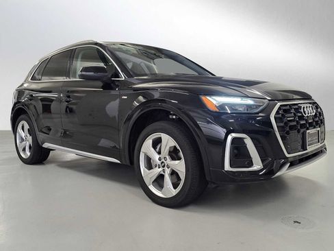 Used 2023 Audi Q5 2.0T Premium Plus w/ Premium Plus Package AWD/4WD image 7