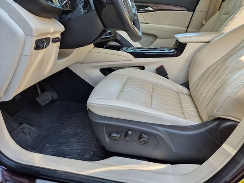 Used 2021 Buick Envision Avenir w/ Technology Package II AWD/4WD image 9
