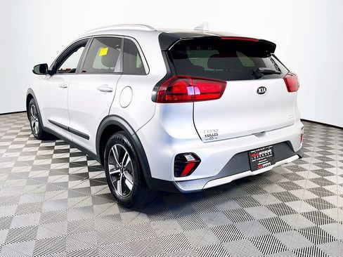 Used 2020 Kia Niro LXS image 5