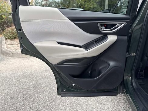 Used 2023 Subaru Forester Premium image 12