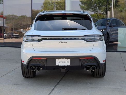 New 2026 Porsche Macan AWD/4WD image 10