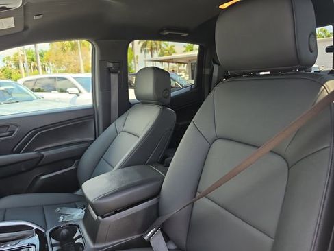 Used 2024 Chevrolet Colorado Trail Boss w/ Advanced Trailering Package AWD/4WD image 20
