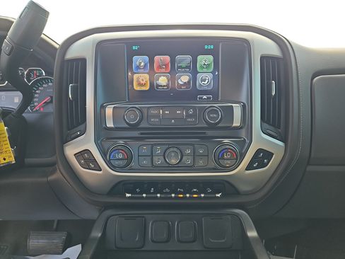 Used 2018 GMC Sierra 1500 SLT AWD/4WD image 17