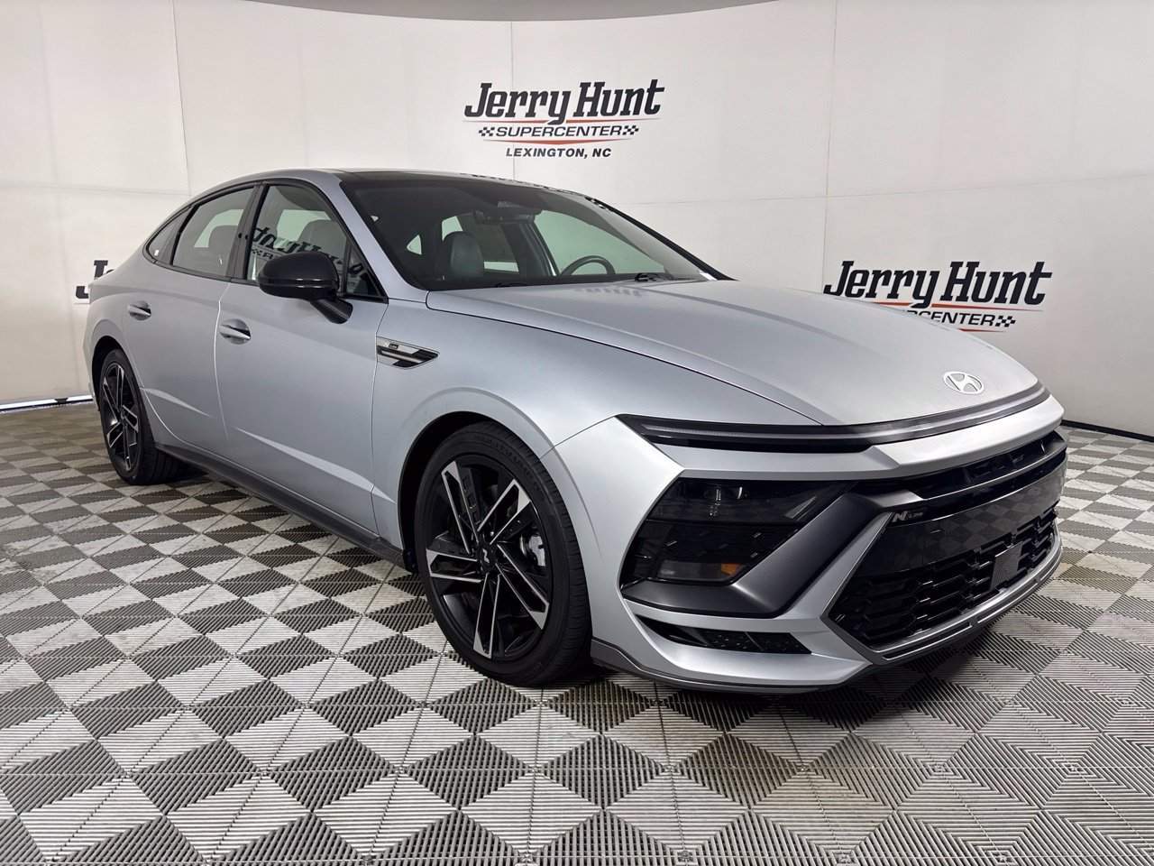 Used 2024 Hyundai Sonata N Line FWD image 3