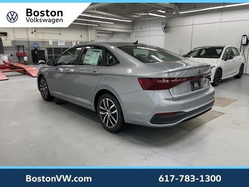 New 2026 Volkswagen Jetta SE FWD image 2