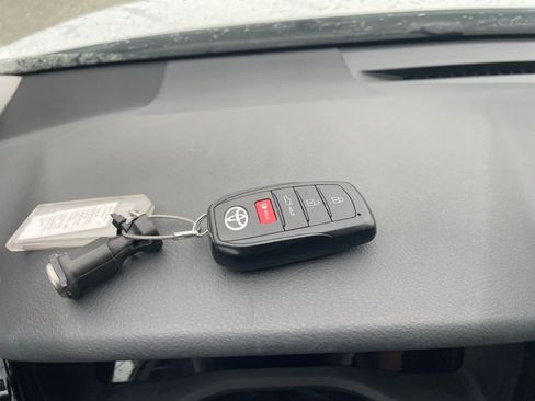 Used 2025 Toyota Camry LE image 22