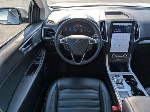Used 2024 Ford Edge SEL image 26