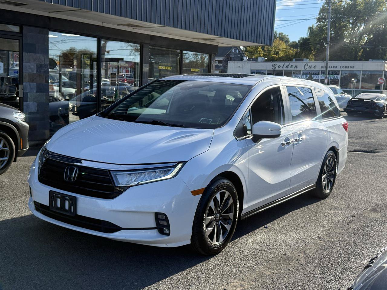 Used 2024 Honda Odyssey EX-L image 3