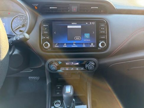 Used 2024 Nissan Kicks SR image 18
