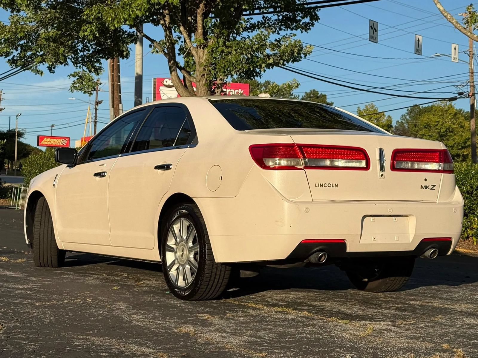 Used 2012 Lincoln MKZ FWD image 3