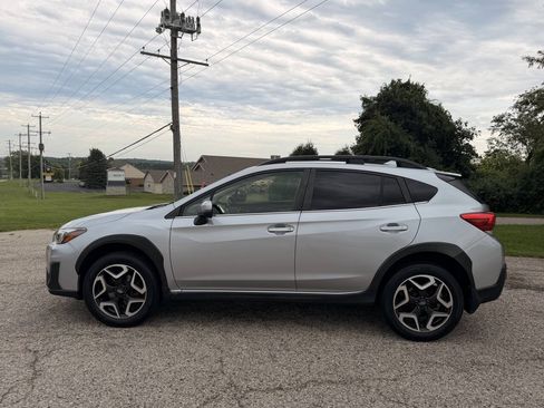 Used 2019 Subaru Crosstrek 2.0i Limited w/ Moonroof Package w/Navigation AWD/4WD image 2