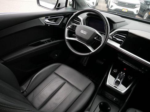 Used 2023 Audi Q4 e-tron Premium Plus w/ Premium Plus AWD/4WD image 9